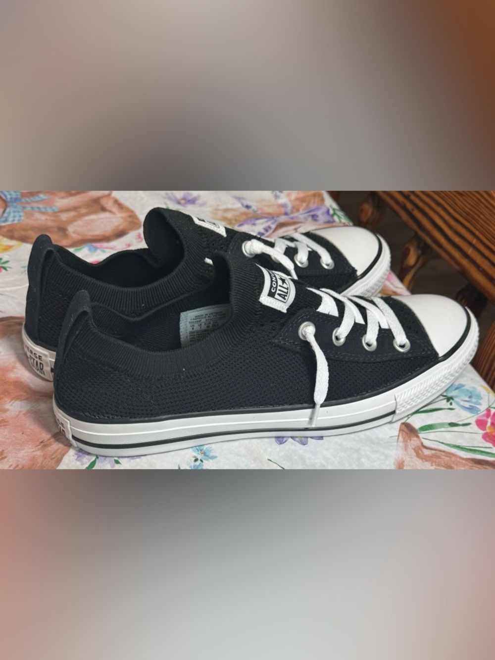 Converse Low Top Sneakers - Black and White womens size 9